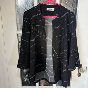 Pasha Black and White Geometric Jacket | Timeless Fashion | Size Large